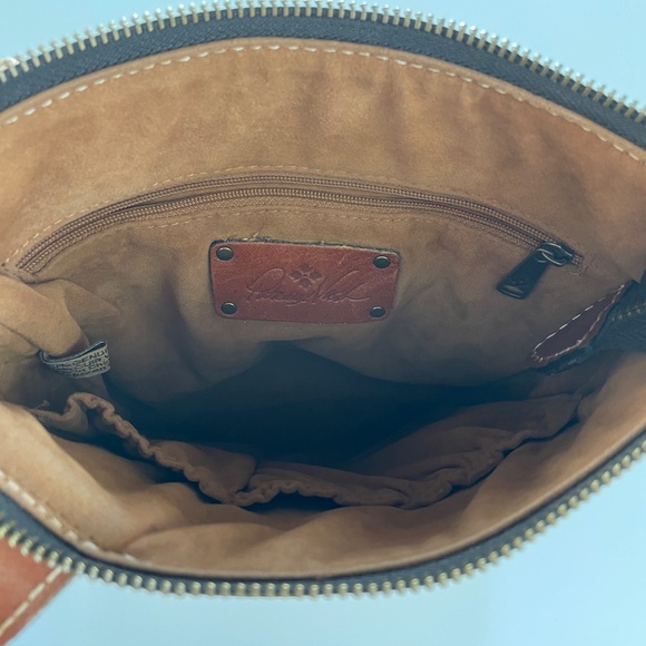 Patricia Nash Brown Leather Crossbody Bag with Embossed Rose Floral Design - Picture 6 of 7